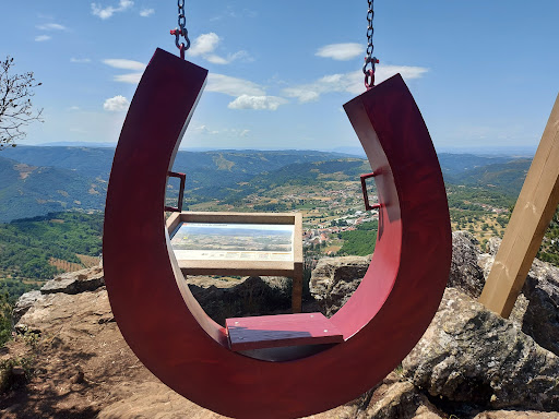 Baloiço da Ciradelha em Vinhais