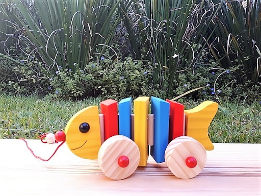 Brinquedos Educativos e pedagógicos, Materiais Montessori, Brinquedos Waldorf -Loja Gato Xadrez em General