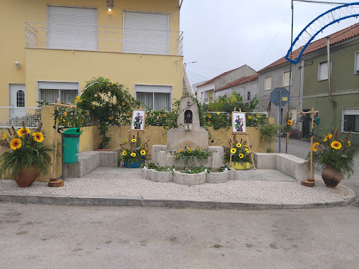 Casa Do Povo De Vila Nova De Anços – General
