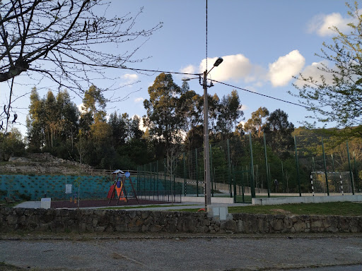 Centro de Dia da Casa do Povo de Vitorino de Piães – Vitorino dos Piães