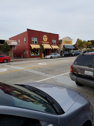 Childish Toy Shop – Santa Cruz