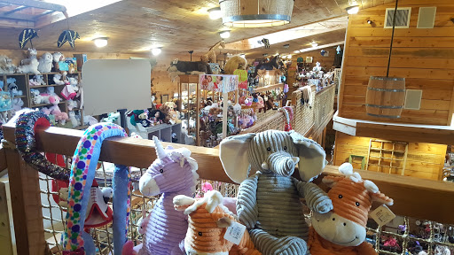 ESTES ARK Stuffed Animals, Toys, Antiques & Miniature Shop em Estes Park