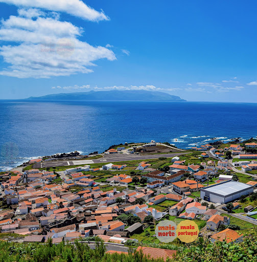 Miradouro do Portão em Vila do Corvo