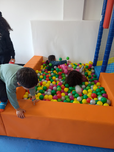 Naninhas - Babysitting & Eventos em São Mamede de Infesta