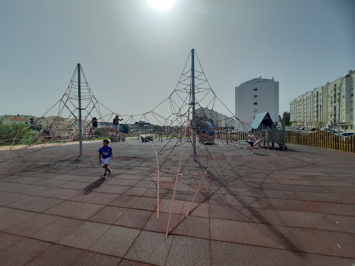 Parque Infantil da Serra das Minas em Rio de Mouro