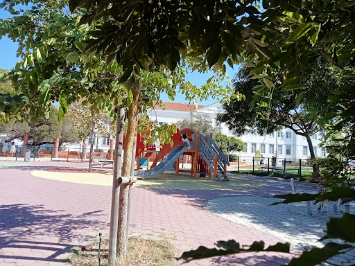Parque Infantil Touro Encarnado em Alcochete