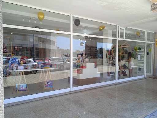 Pim Pam Pum Papelaria & Tabacaria em Lordelo