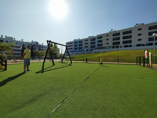 Playground Quinta da Parreirinha em Bobadela