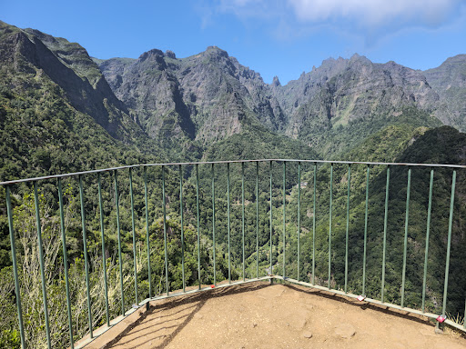 PR11 Levada dos Balcões – Santana
