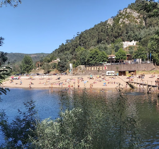 Praia do reconquinho em Penacova