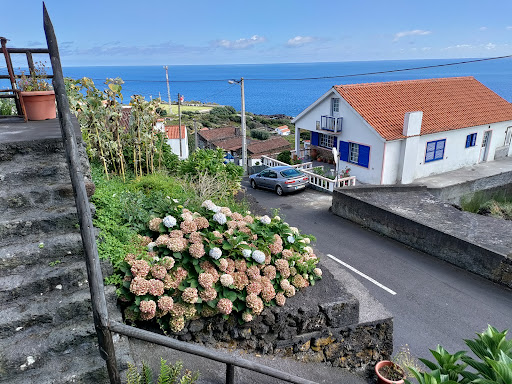 Stone Dreams – Calheta de Nesquim