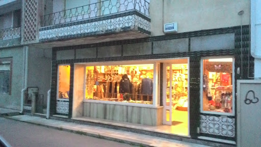 Supermarket AMANHECER (Granja do Ulmeiro) / Fortilegante Super – Granja do Ulmeiro