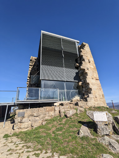 Vilharigues tower – Paços de Vilharigues